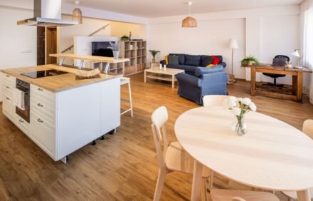Fully Furnished Apartments with Comfort & Support
